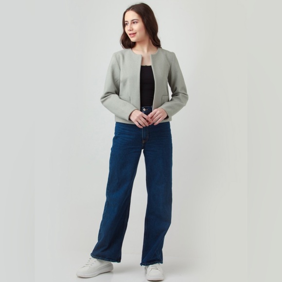 Green Open Front Jacket - Picture 2 of 5